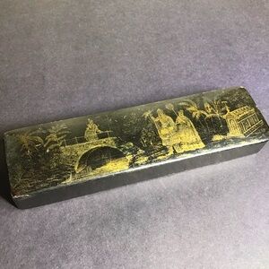 Vintage Black and Gold Decorative black & gold pen & ink Box Japan? very old!